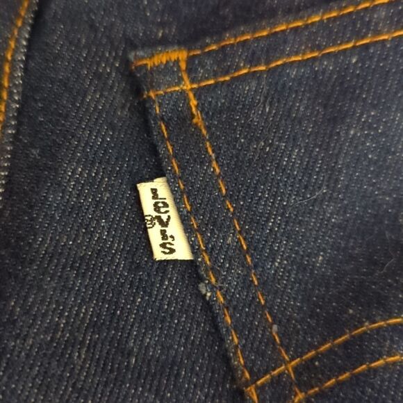 Levi's vintage dark wash white tag jeans - Picture 6 of 11